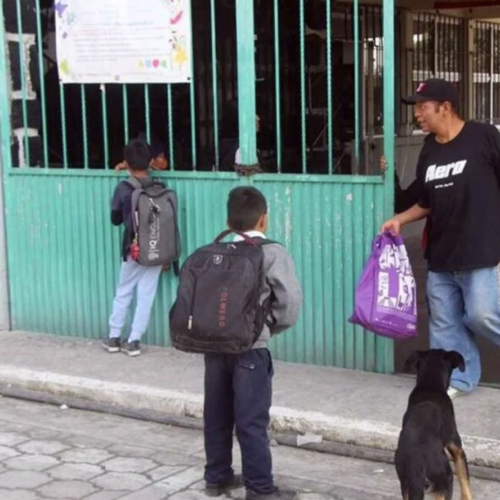 Ante alerta por formación de ciclón, 4 municipios de la Costa de Oaxaca suspenden clases.